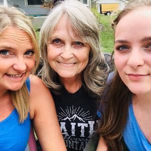 Meet your Posher, Deanna